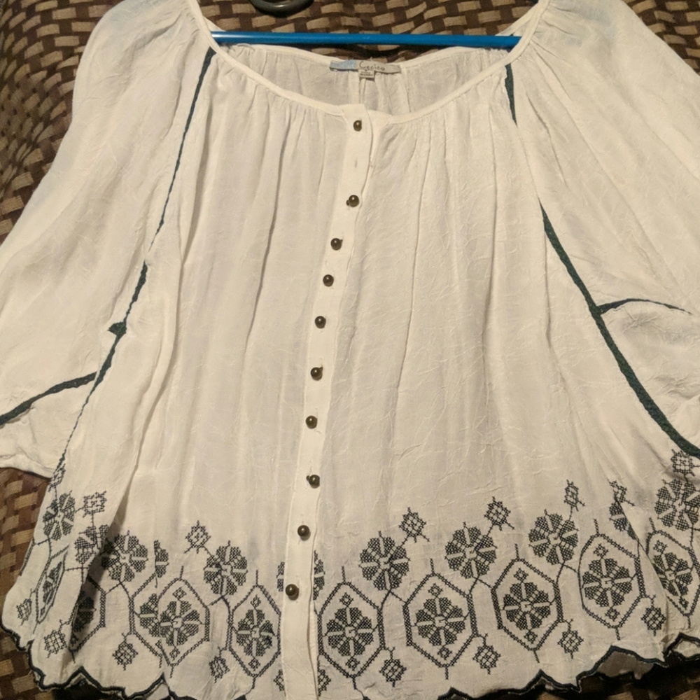 Bat wing top with embroidery